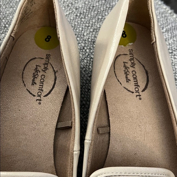 Life Stride Simply Comfort Women's Dana cream Loafers NEW - Picture 2 of 8